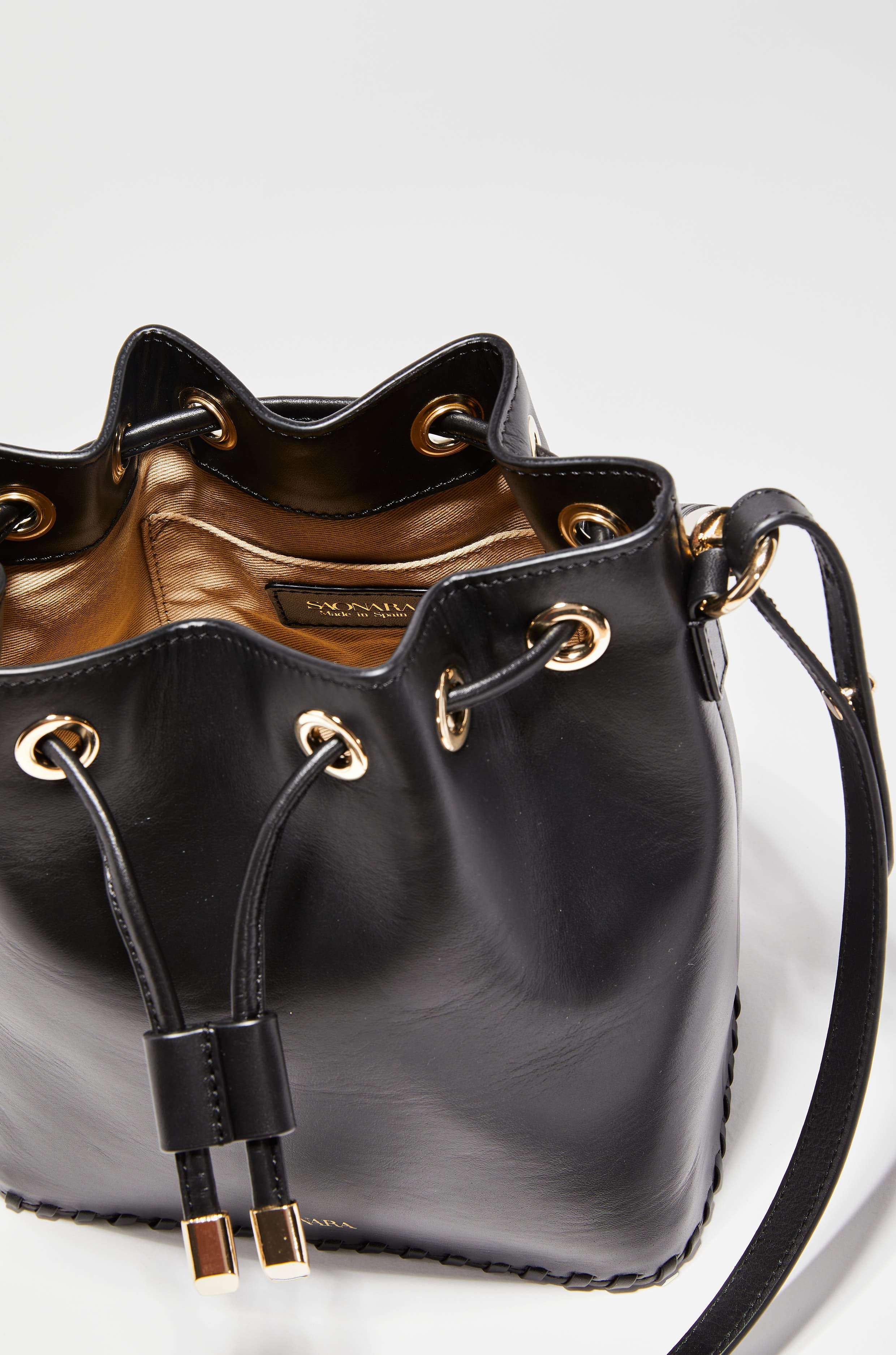 Bucket Bag Black Leather