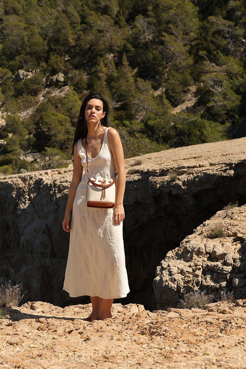 SAONARA BUCKET LINEN/CARAMEL LEATHER