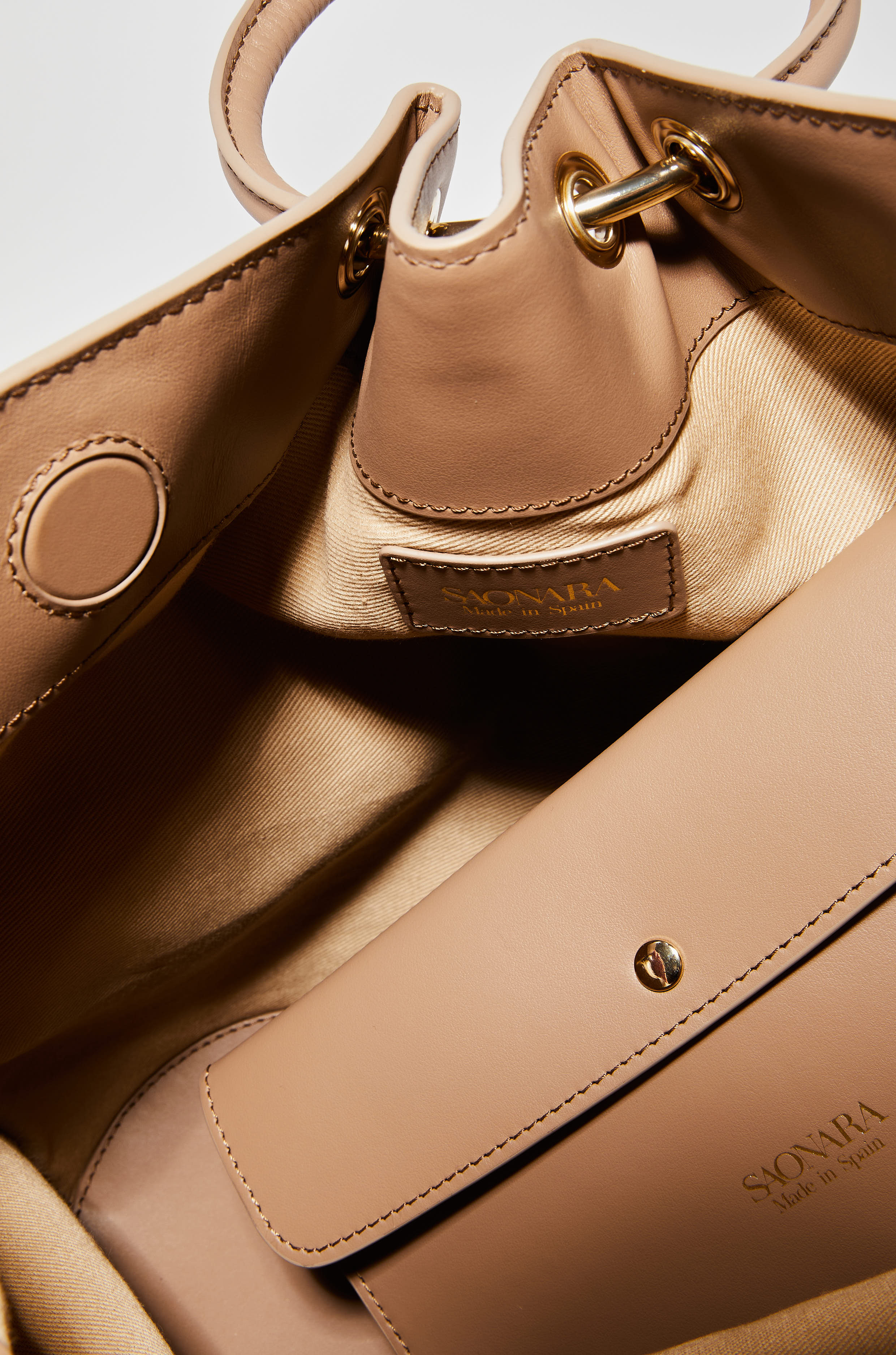 Capazo Bag Moka Leather