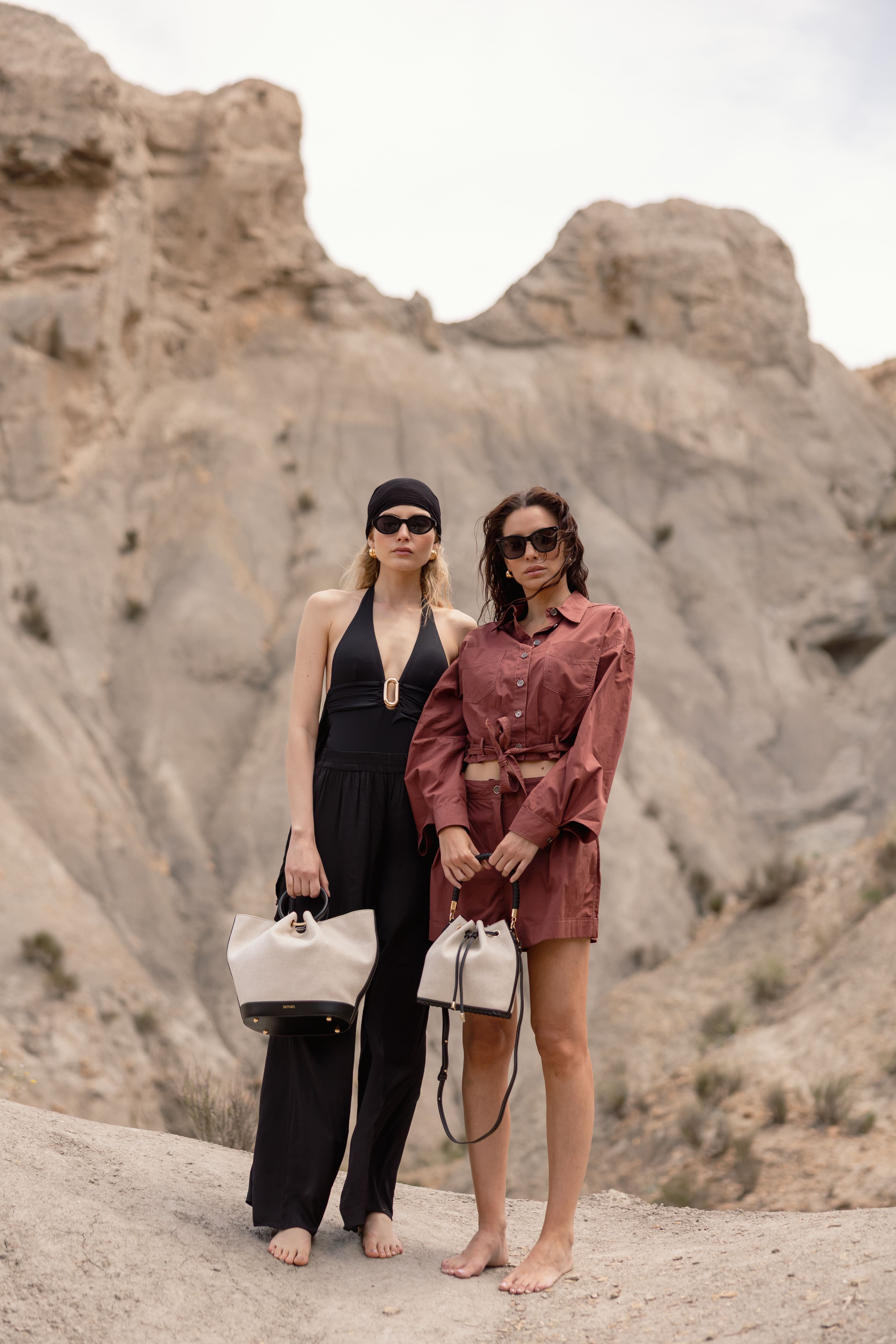 Bucket Bag Linen/Black Leather